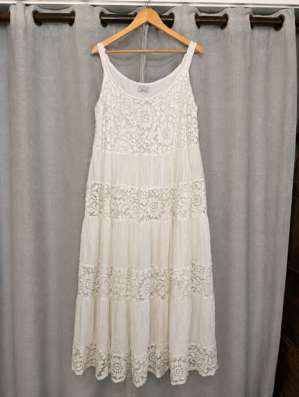 Signature by Robbie Bee Ivory Lace Tiered Midi Dress - Picture 2 of 13